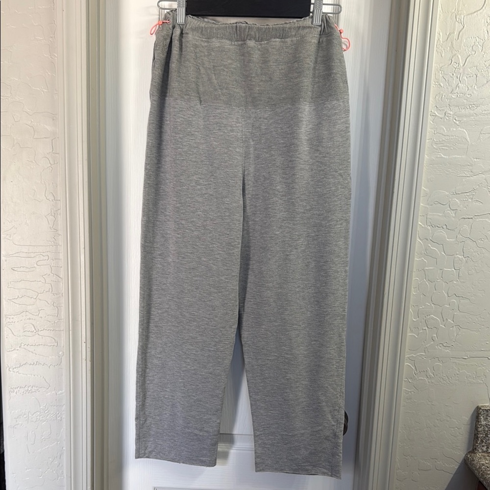 Free People Movement Gray Sweatpants with pink drawstring - S